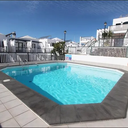 Modern Apartment With Pool In Puerto Del Carmen Es Appartement